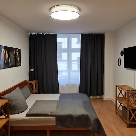 City Pension Zwickau Guest house *